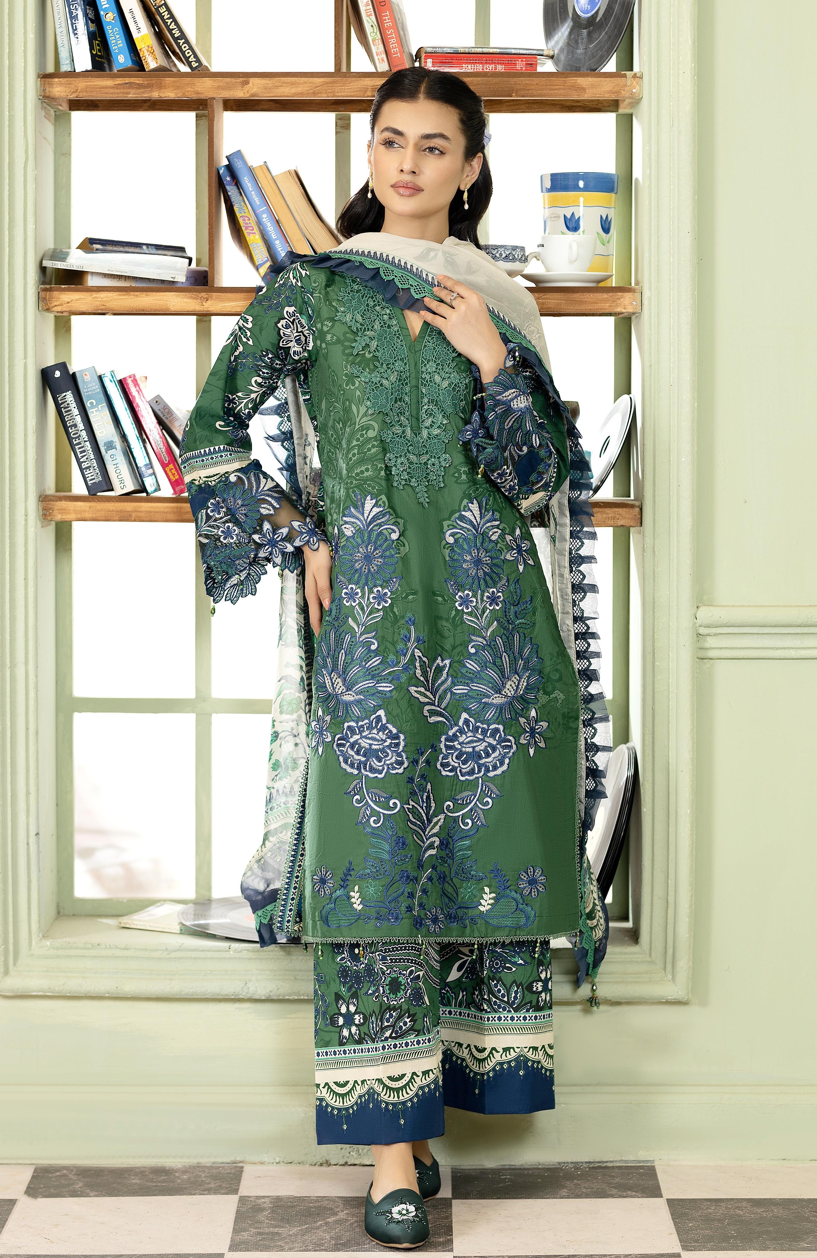 Zarka’s Luxury Lawn by Al Zohaib – Embroidered 3-Piece Unstitched (ZC-26-01)by Al Zohaib