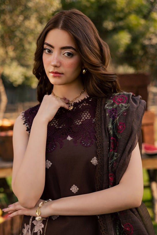 Zarka's Collection SQU-06 | 3 PC Luxury Lawn by Parishay