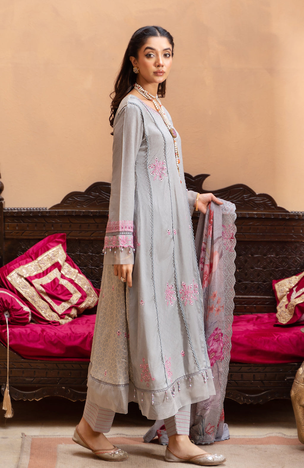 Zarka’s Luxury Lawn by Al Zohaib – Premium Chikankari Self-Jacquard 3-Piece (ZC-SBP-24-02)