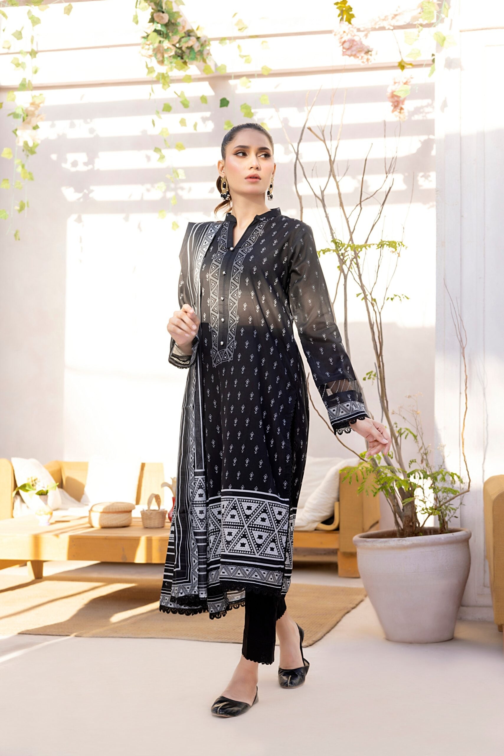 Zarka's Collection ZC-BNW-002 | 3 PC Printed Lawn by Regalia