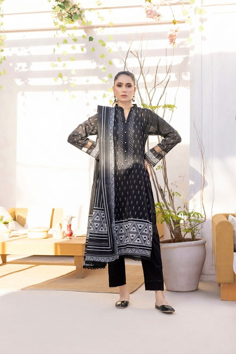 Zarka's Collection ZC-BNW-002 | 3 PC Printed Lawn by Regalia