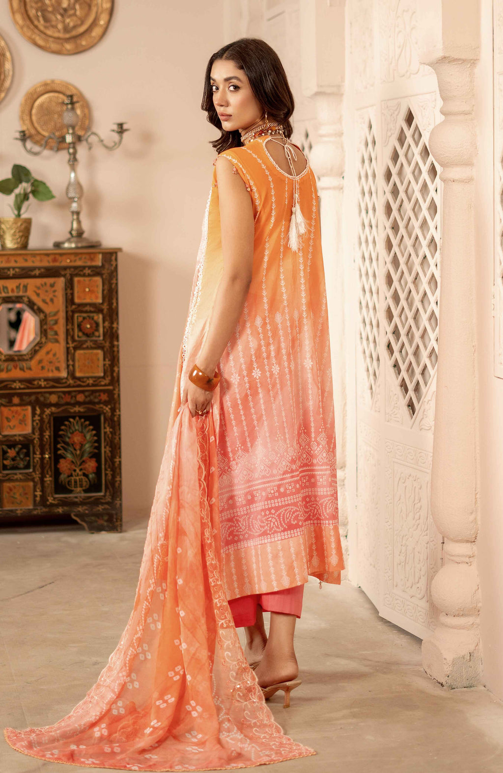 Zarka’s Luxury Lawn by Al Zohaib – Full Embroidered Chikankari & Cutwork 3-Piece (ZC-SBP-25-04)