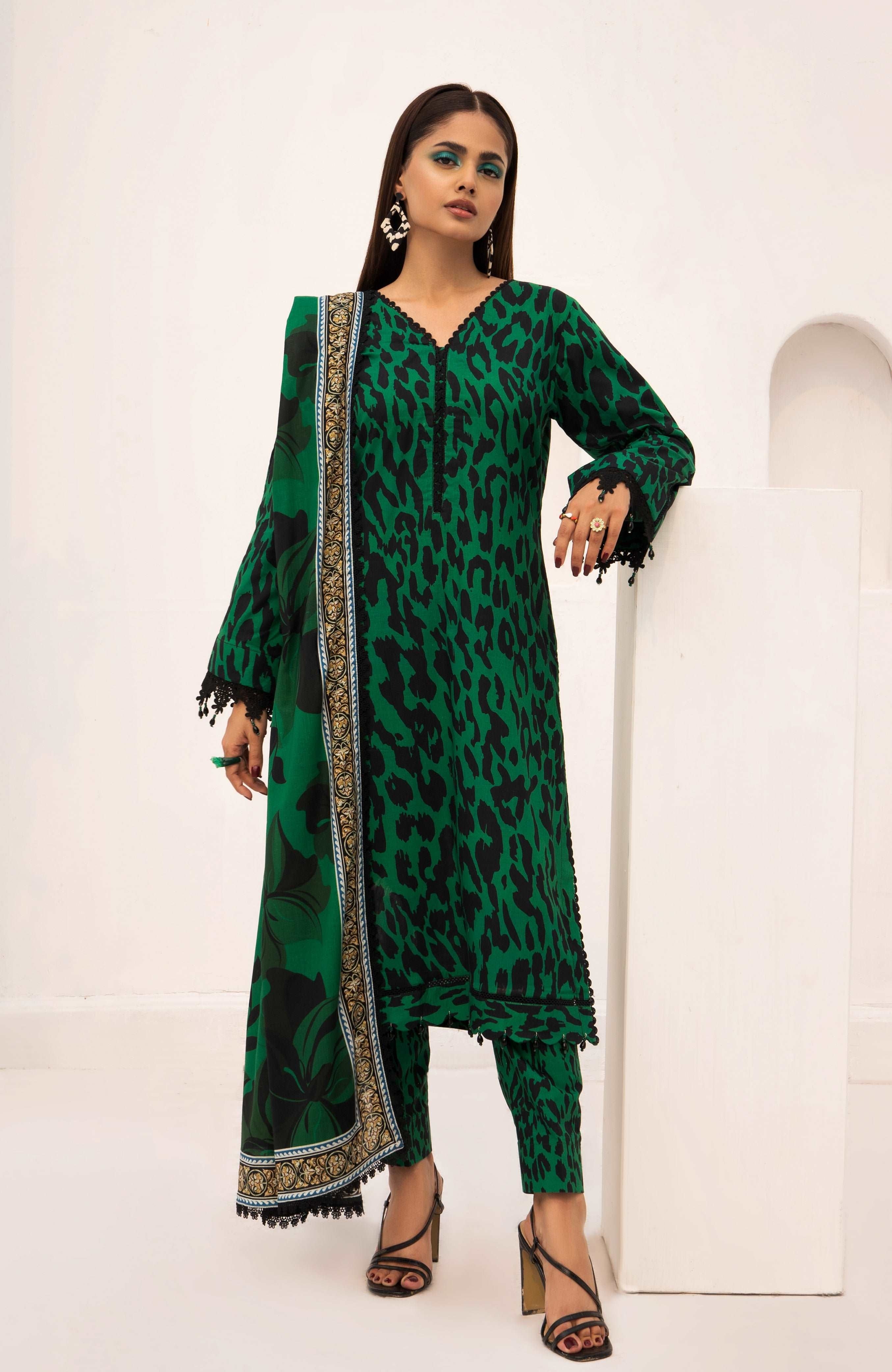 Zarka’s Printed Lawn Series by Al Zohaib – Coco Popup 3-Piece Unstitched Cambric (ZC-CPC-24-01)
