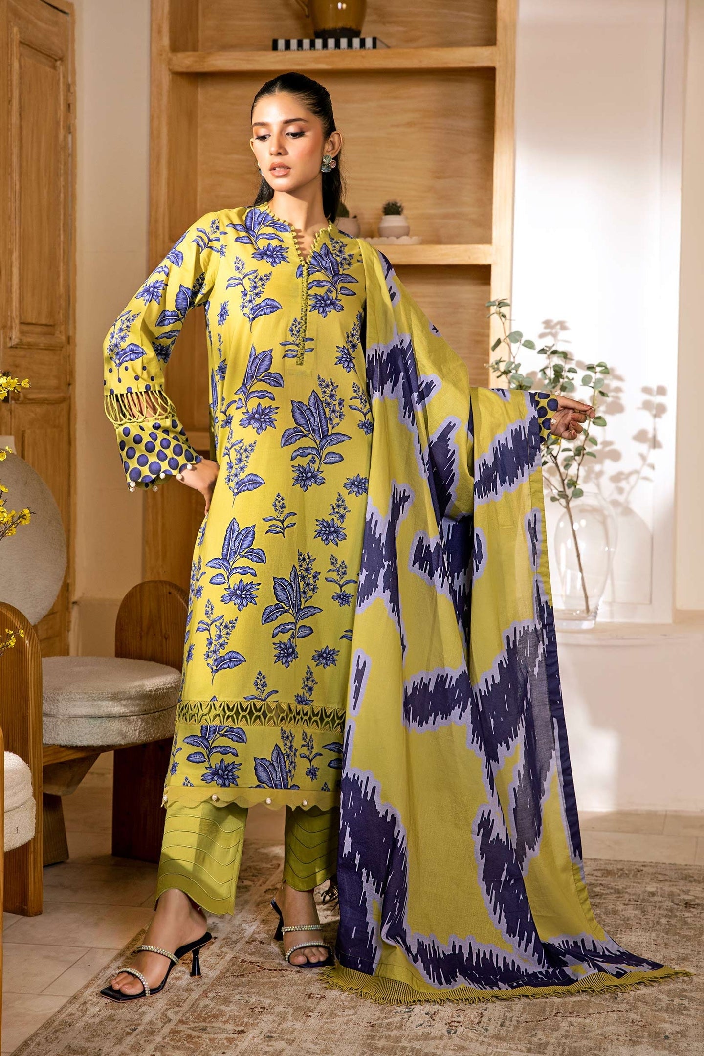 Zarka's Collection MB-ELHV3-01 | 3 PC Luxury Lawn by Maria B