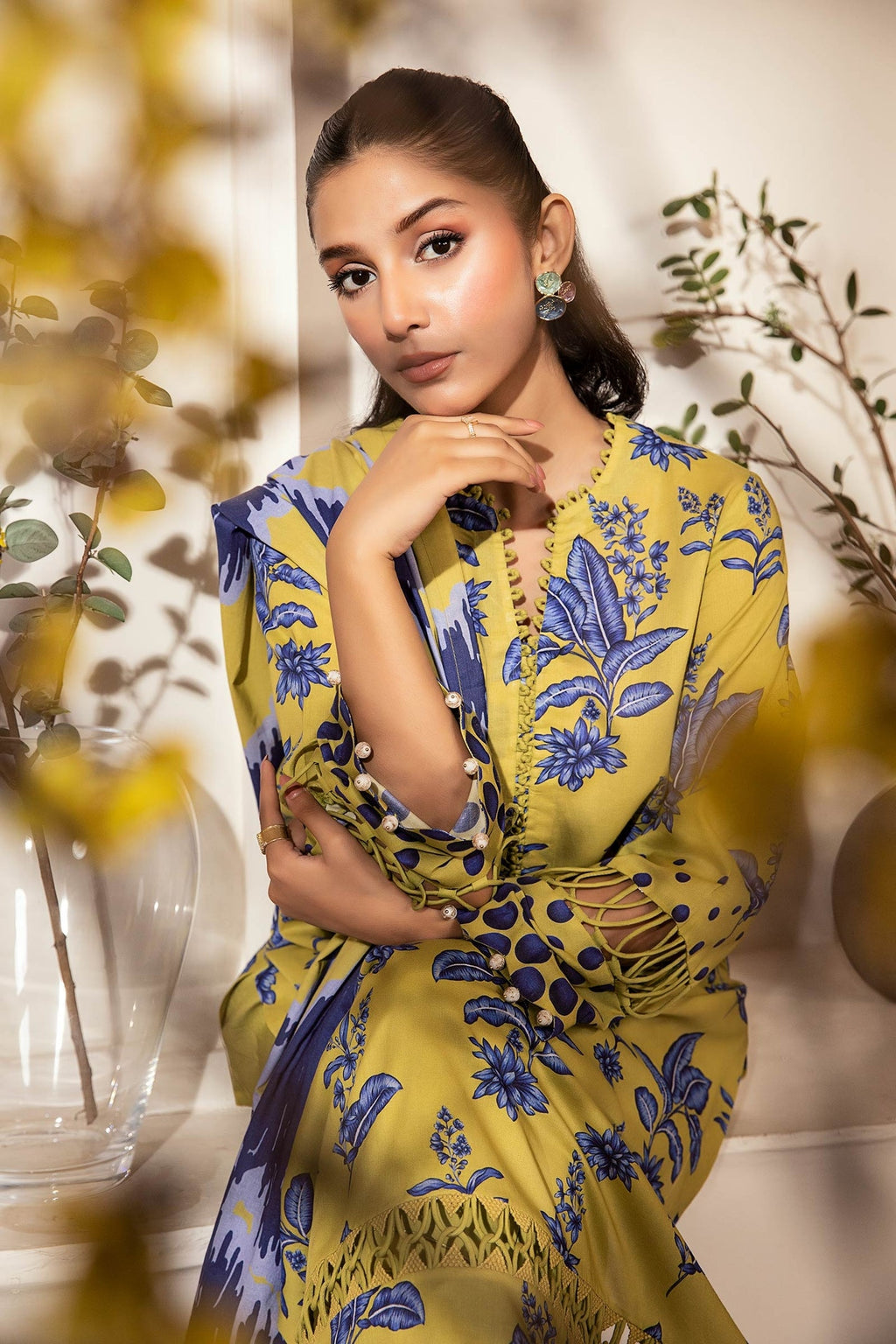 Zarka's Collection MB-ELHV3-01 | 3 PC Luxury Lawn by Maria B