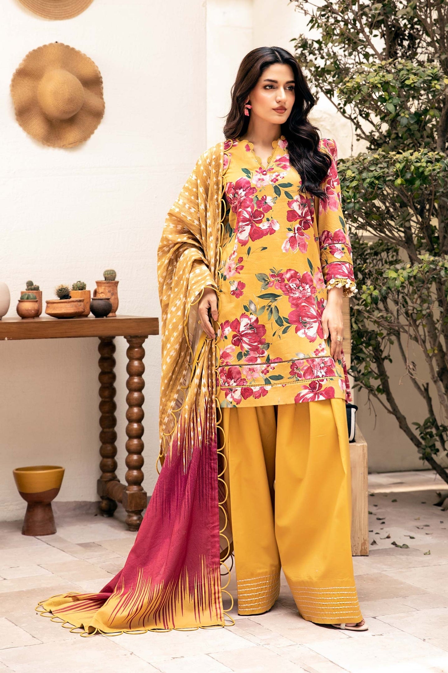 Zarka's Collection ZC-ELH-005 | 3 PC Printed Lawn by Maria B